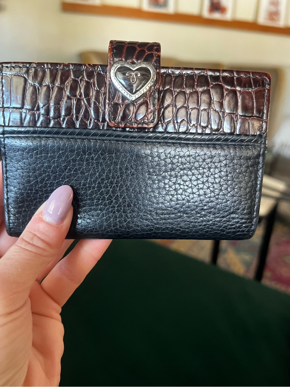 Brighton Leather Bifold Wallet croc with Heart Snap Closure - Black & Brown